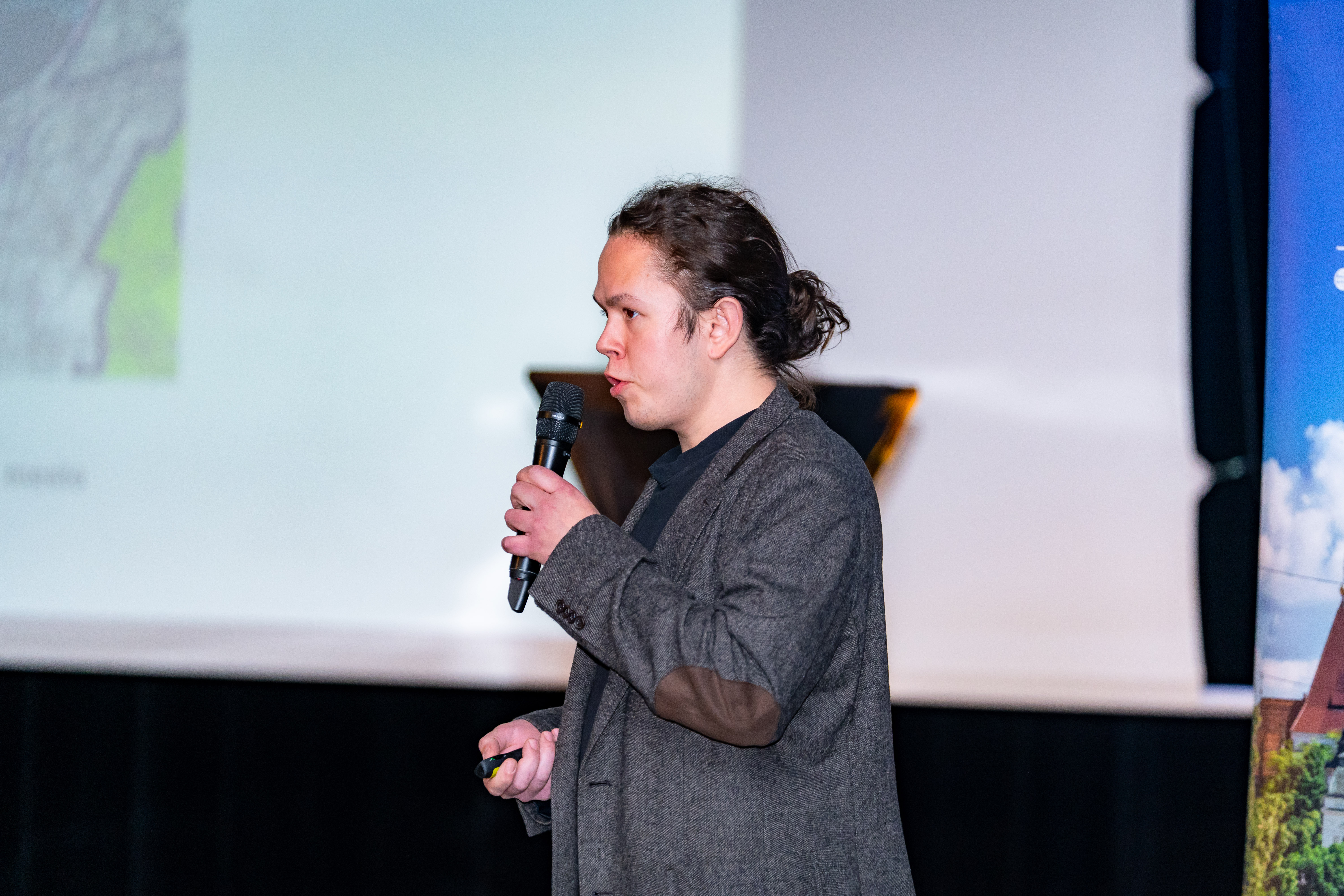 UHA Stretnutie v uzkom kruhu -12